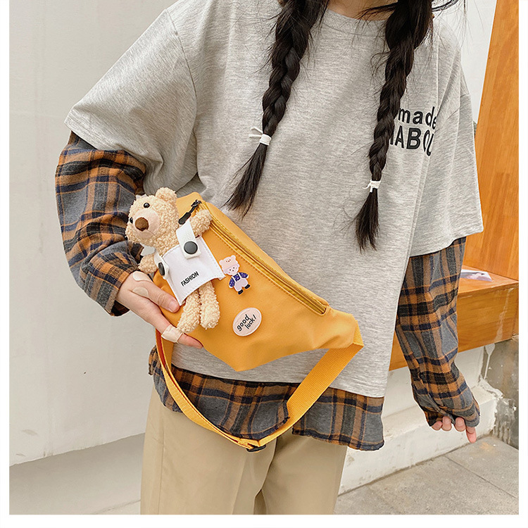 Cute Bear Simple Canvas Bag Girl Ins Lightweight Crossbody Bag 2021 New Japanese Style Student Sports Chest Bag
