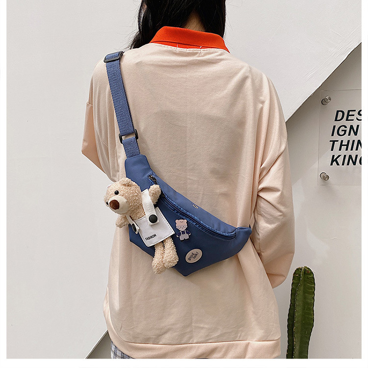 Cute Bear Simple Canvas Bag Girl Ins Lightweight Crossbody Bag 2021 New Japanese Style Student Sports Chest Bag