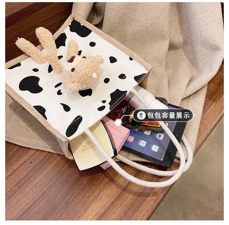 2021 New Internet Hot Korean Style Ins Printed Cow Graffiti Bear Canvas Bag Women's Portable Cute Shoulder Bag
