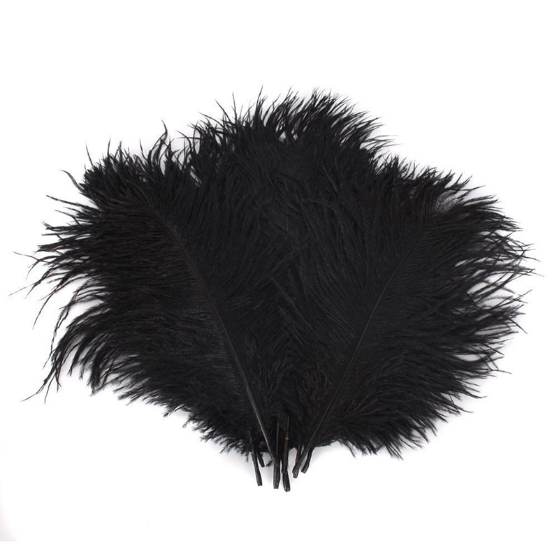 The wedding table flower decoration in The window of Natural Ostrich Feather Hotel in South Africa can be dyed Ostrich hair wholesale 15-20cm