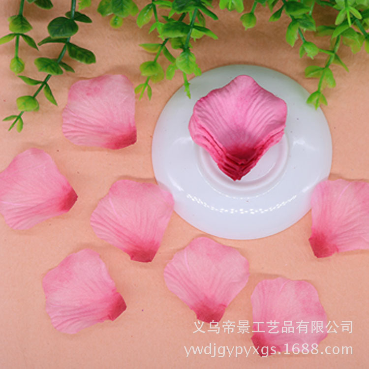 Room Layout Wedding Scene Atmosphere Throwing Flowers Marriage Bed Sprinkling Flowers Factory Wholesale Wedding Petal