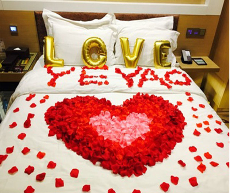 Room Atmosphere Layout Sprinkling Flowers Hand Throwing Flowers Artificial Rose Fake Petals Silk Flowers Wedding Petal