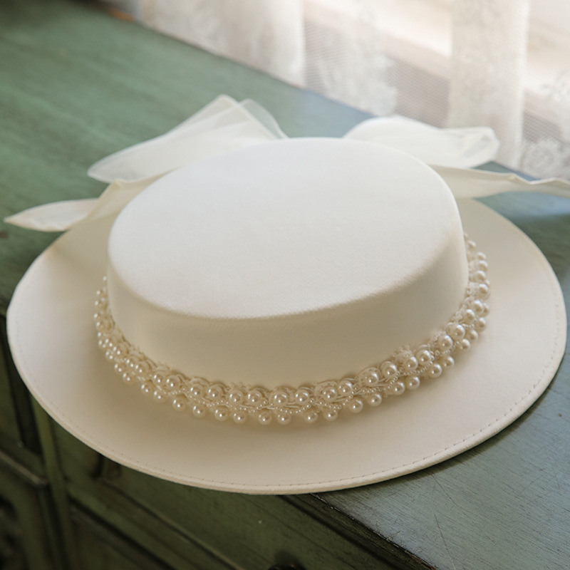 2020 French Elegant Pearl Flat Top Hat Women&#039;s Spring and Summer Travel Fashion All-Match Flat Brim British Wedding Dress Cap