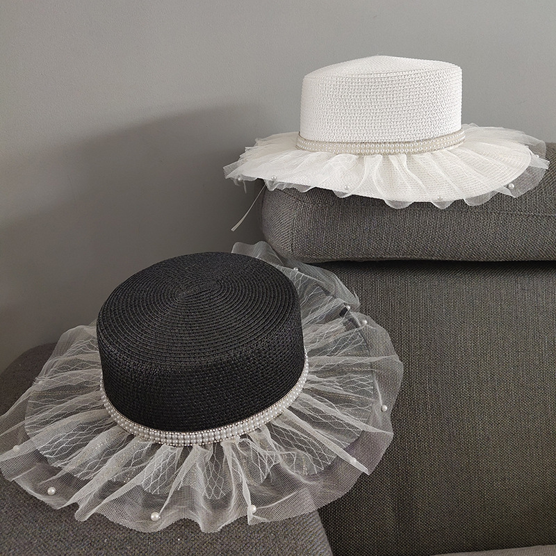 Original design of white wedding dress hat network band aid pearl flat Brim Straw hat with diamond Web celebrity travel sun Hat trend