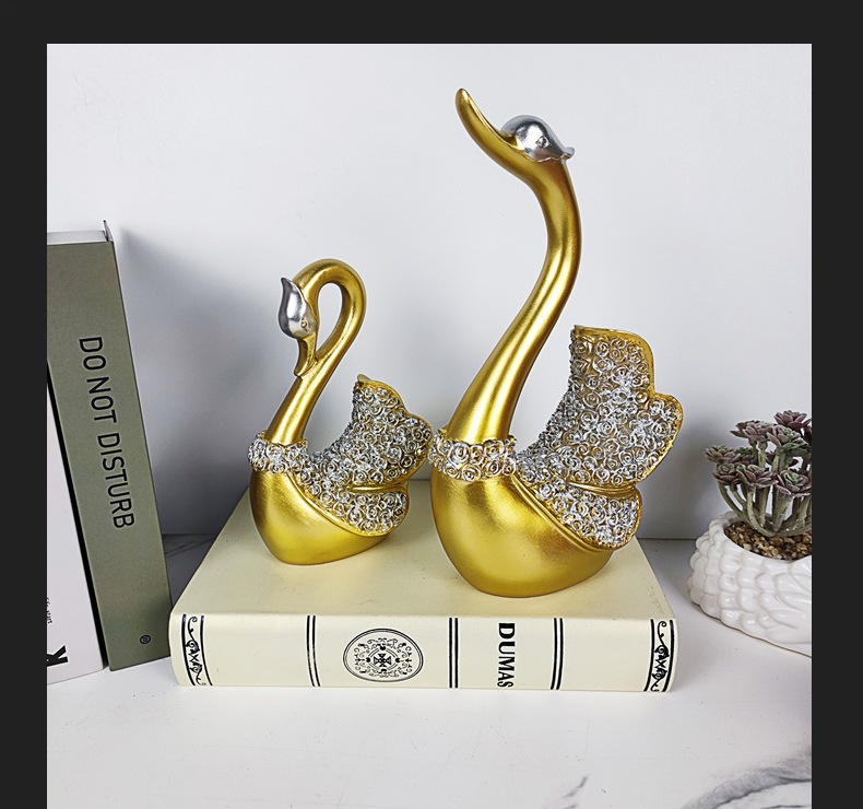 European Couple Swan Decoration Creative Resin Crafts Living Room TV Cabinet Hallway Decorations Wedding Gift