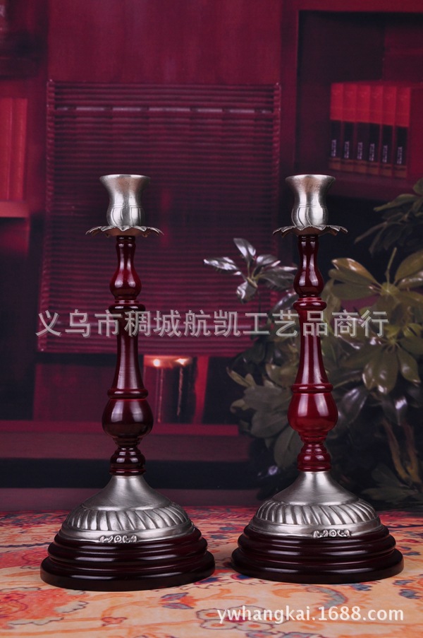 Factory direct single-head candleholder continental decorative ornaments antique mahogany furniture, candlesticks Factory direct single-head candleholder continental decorative ornaments antique mahogany furniture, candlesticks