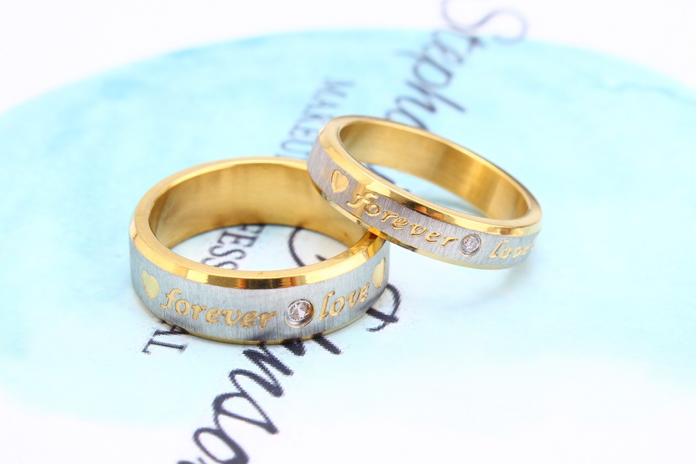Wholesale Fashion Romantic Couple Ring Couple Rings Titanium Steel Ring Stainless Steel Accessories Couple Rings