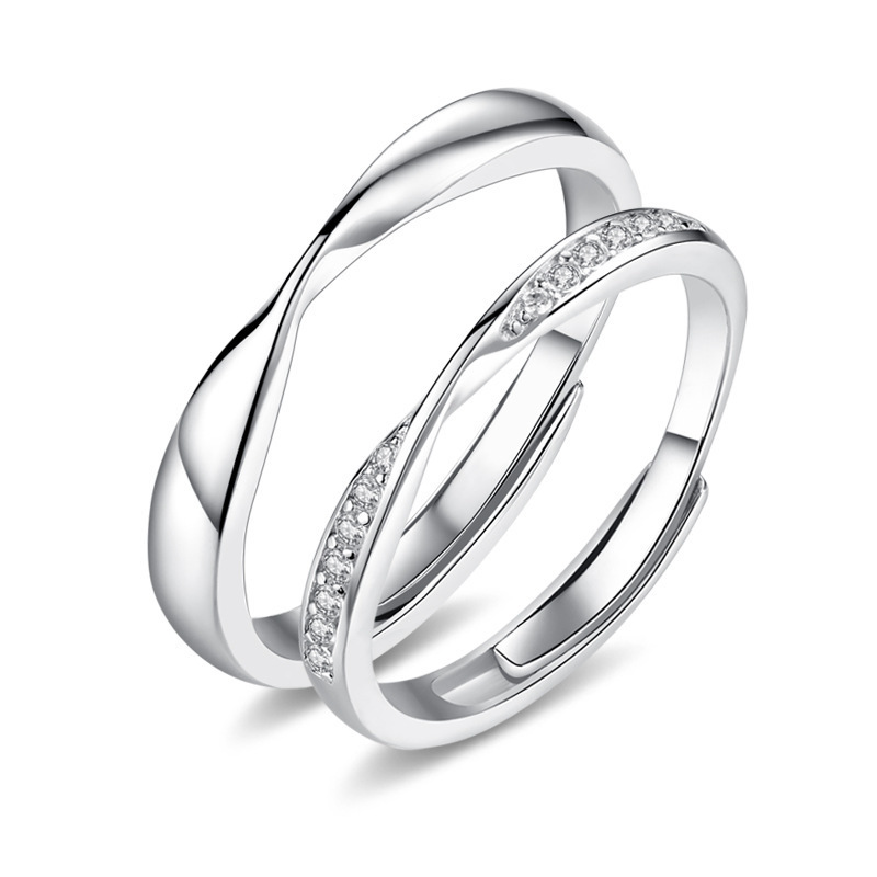 S925 Sterling Silver Mobius Strip Ring Female Couple Men and Women Couple Rings Graceful and Fashionable Ring Ornament Cold Wind Ring