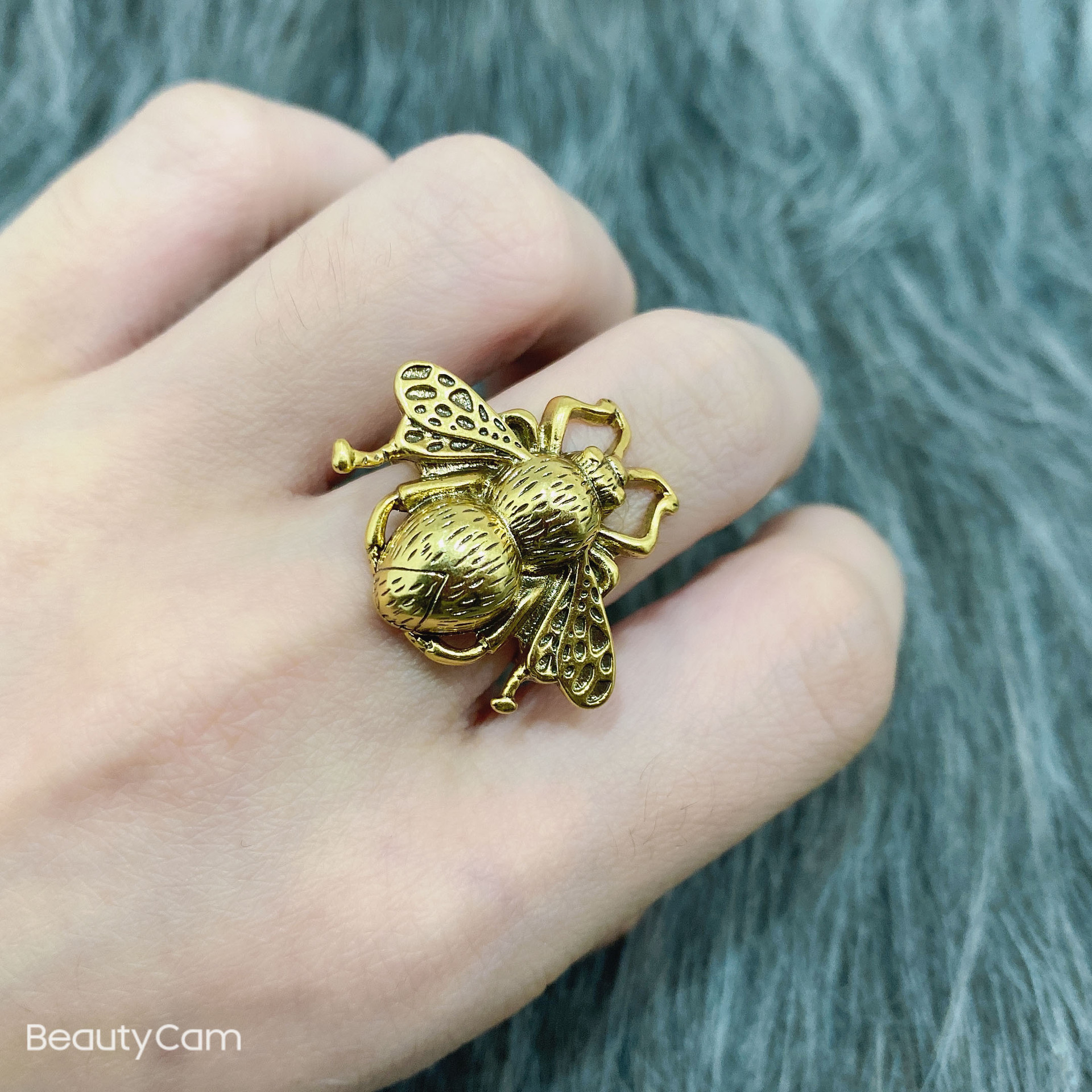 Gujia Best-Selling New Type Pairs of G Vintage Ring Internet Hot Star with the Same Type Couple Couple Rings Simple and Elegant Butterfly Ring