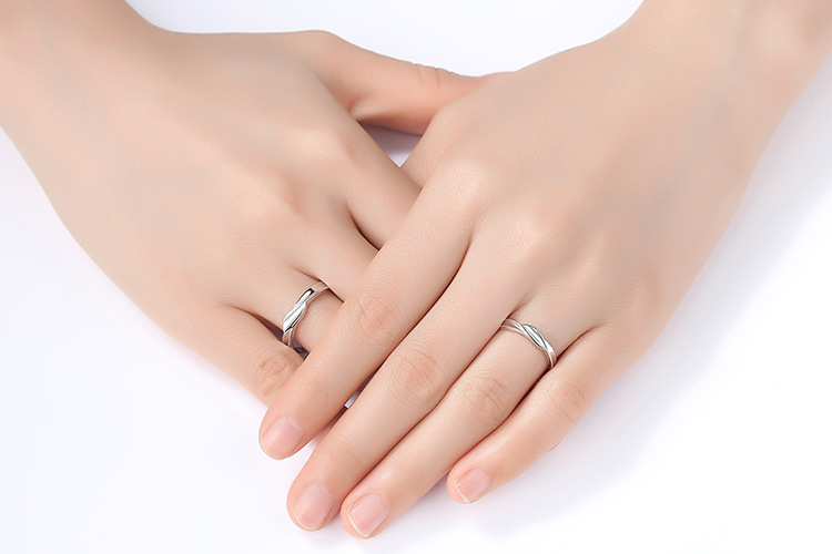 Couple Ring Pair Men and Women Simple Fashion Temperament Korean Style Crown Zircon Couple Rings Opening Wedding Simulation Diamond Ring