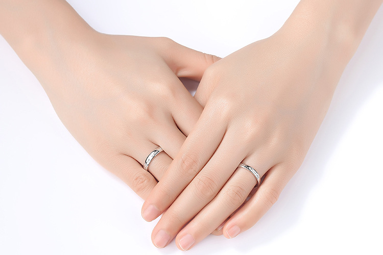 Couple Ring Pair Men and Women Simple Fashion Temperament Korean Style Crown Zircon Couple Rings Opening Wedding Simulation Diamond Ring