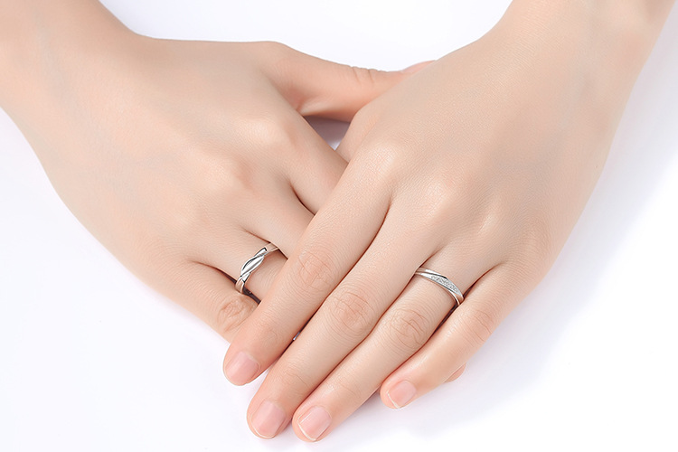 Couple Ring Pair Men and Women Simple Fashion Temperament Korean Style Crown Zircon Couple Rings Opening Wedding Simulation Diamond Ring