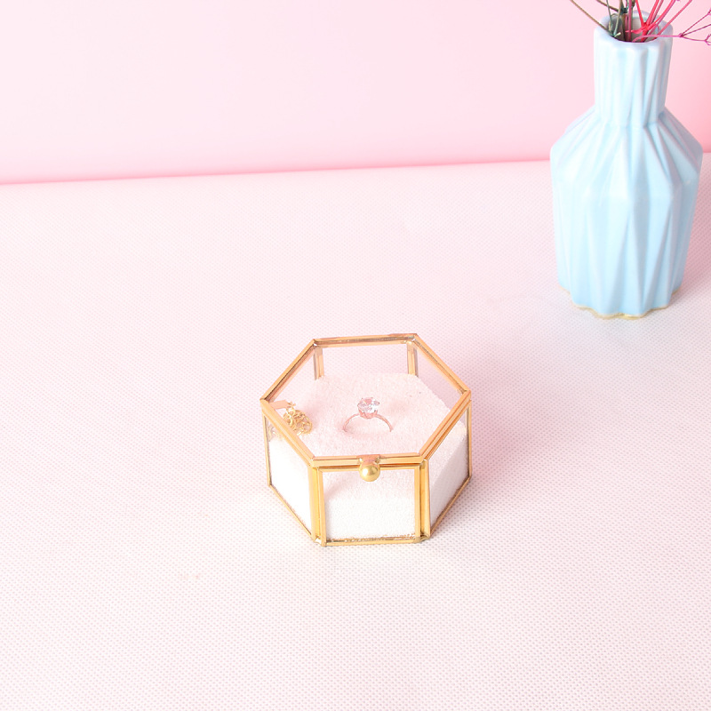 Ring Box Transparent Mini Six-Sided Ring Box Copper Bar Glass Jewelry Storage Box Wedding Hand Holding Couple Rings Box