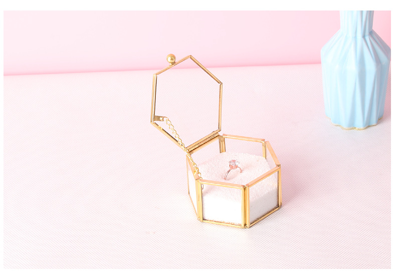 Ring Box Transparent Mini Six-Sided Ring Box Copper Bar Glass Jewelry Storage Box Wedding Hand Holding Couple Rings Box