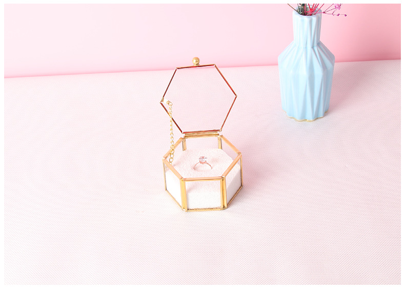Ring Box Transparent Mini Six-Sided Ring Box Copper Bar Glass Jewelry Storage Box Wedding Hand Holding Couple Rings Box