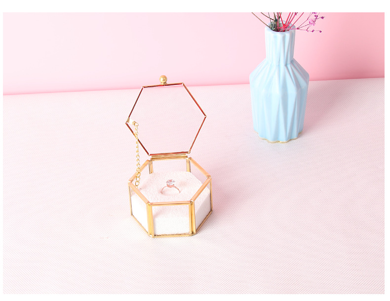 Ring Box Transparent Mini Six-Sided Ring Box Copper Bar Glass Jewelry Storage Box Wedding Hand Holding Couple Rings Box
