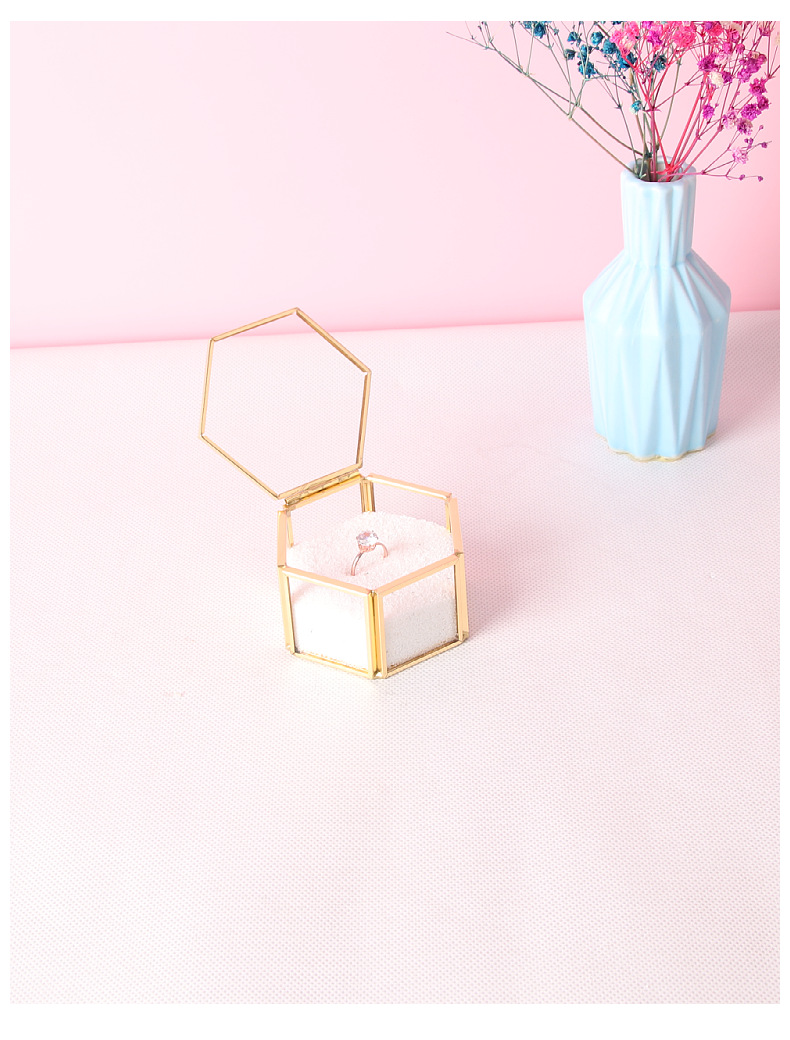 Ring Box Transparent Mini Six-Sided Ring Box Copper Bar Glass Jewelry Storage Box Wedding Hand Holding Couple Rings Box