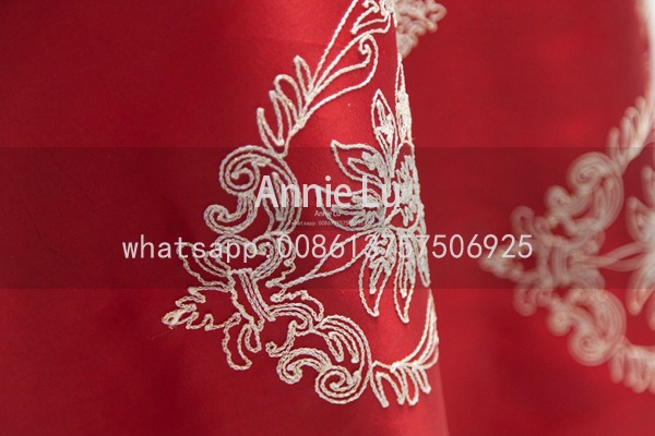 Festive Chinese Red Series Chameleon Three-Dimensional Embroidered Flower Custom Fashion Wedding Hotel Decorative Tablecloth Chair Cover Festive Chinese Red Series Chameleon Three-Dimensional Embroidered Flower Custom Fashion Wedding Hotel Decorative Tablecloth Chair Cover