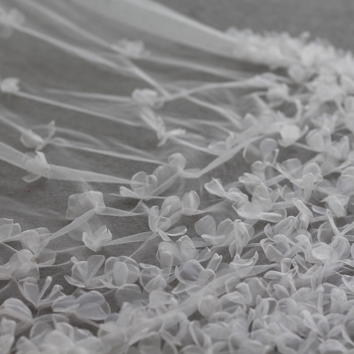 V661 Mori Style Sweet Handmade Flower Trailing Bridal Veil White Simple Super Fairy Wedding Trip Shoot Headdress V661 Mori Style Sweet Handmade Flower Trailing Bridal Veil White Simple Super Fairy Wedding Trip Shoot Headdress