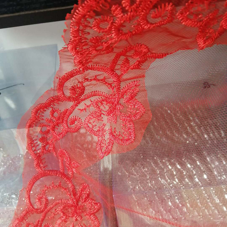 Factory Direct Supply Bride Cheap Veil Single Layer Lace Embroidery 1.5 Mignon Maimai Secret Net Wedding Gift Red Veil