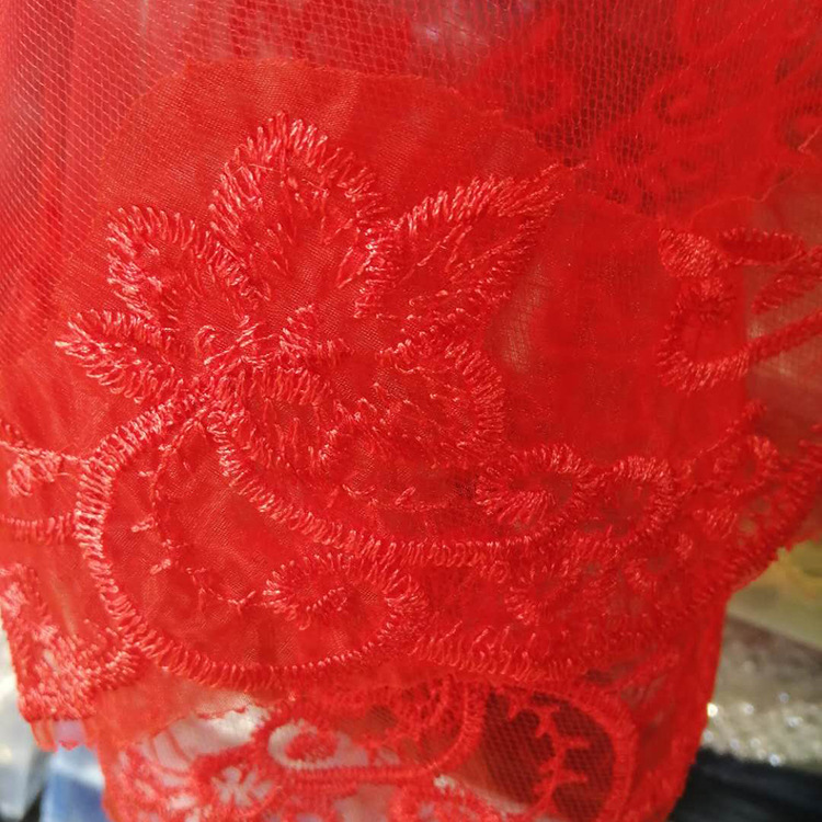 Factory Direct Supply Bride Cheap Veil Single Layer Lace Embroidery 1.5 Mignon Maimai Secret Net Wedding Gift Red Veil
