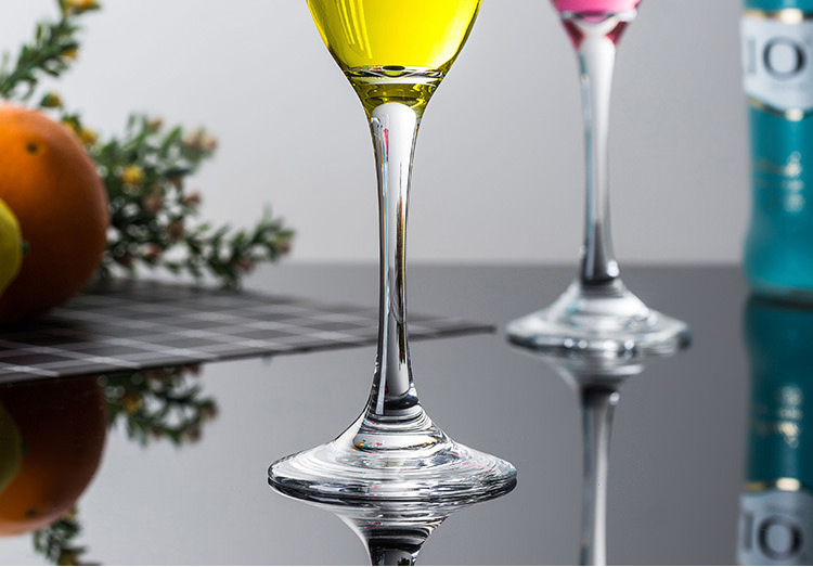 High-End Champagne Glass High Leg Sparkling Wine Glass Sherry Glass Cocktail Glass Sparkling Wine Cup 180ml High-End Champagne Glass High Leg Sparkling Wine Glass Sherry Glass Cocktail Glass Sparkling Wine Cup 180ml