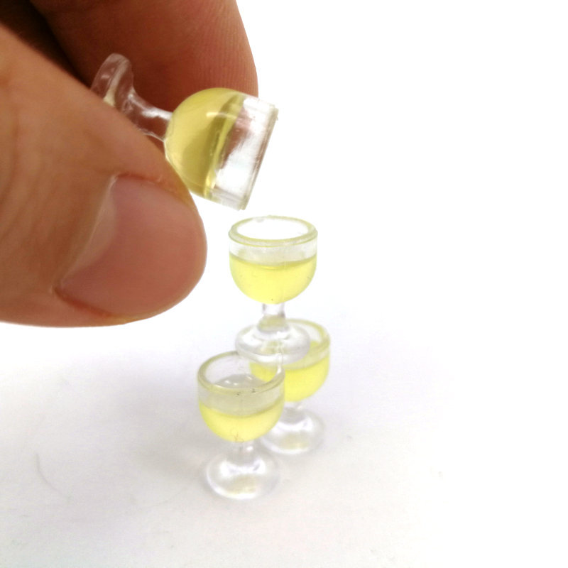 Dollhouse Red Wine Wine Glass Model [Mini Champagne Glass] Soldier Accessories