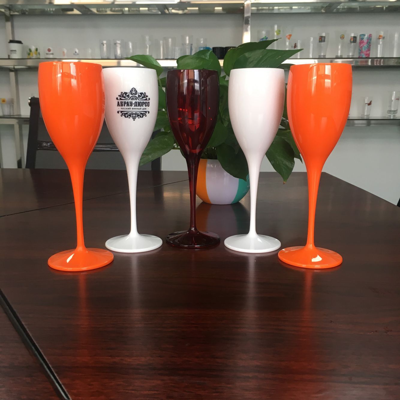 Plastic Red Wine Goblet Plastic High Leg Champagne Glass Food Grade PS Acrylic Transparent Red Wine Glass Plastic Red Wine Goblet Plastic High Leg Champagne Glass Food Grade PS Acrylic Transparent Red Wine Glass