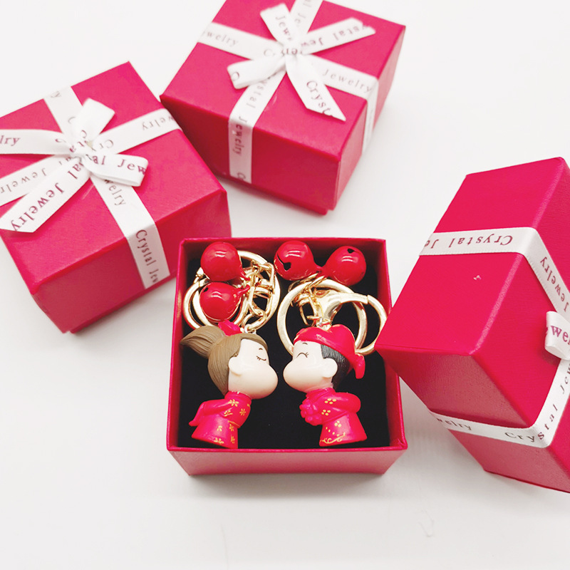 Original Gift Box Wedding Gifts Pendant Creative Pair of Bridegroom and Bride High-End Couple Keychain with Bell