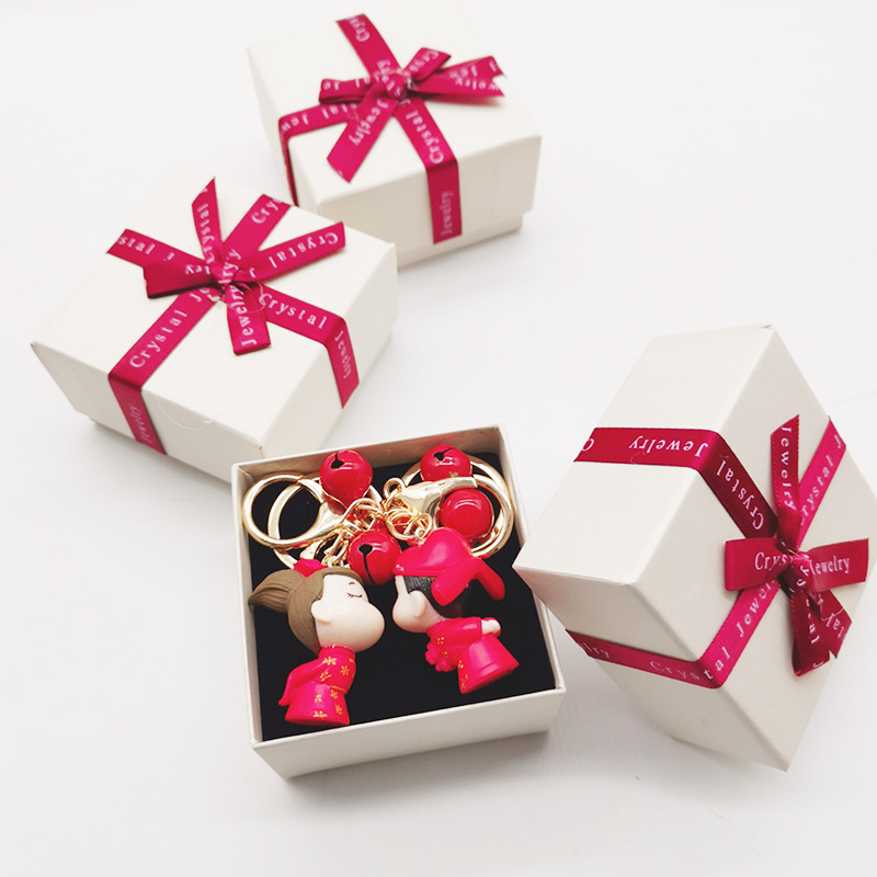 Original Gift Box Wedding Gifts Pendant Creative Pair of Bridegroom and Bride High-End Couple Keychain with Bell