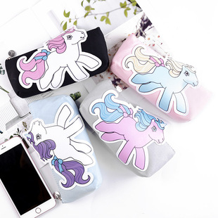 Wedding Keychain Ornament Heart-Shaped Oil-Filled Keychain Quicksand Key Chain Heart-Shaped Soft and Cute Girl Pendant