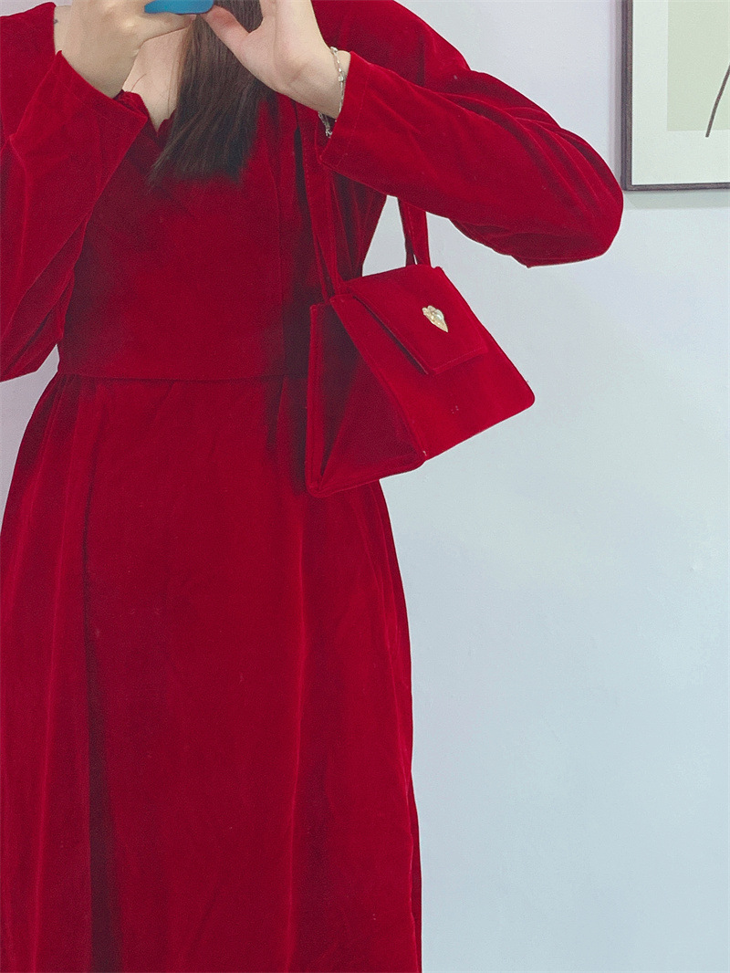 2021 New Velvet Red Wedding Bag Female Bride Elegant Suede Wedding All-Matching wedding Bag