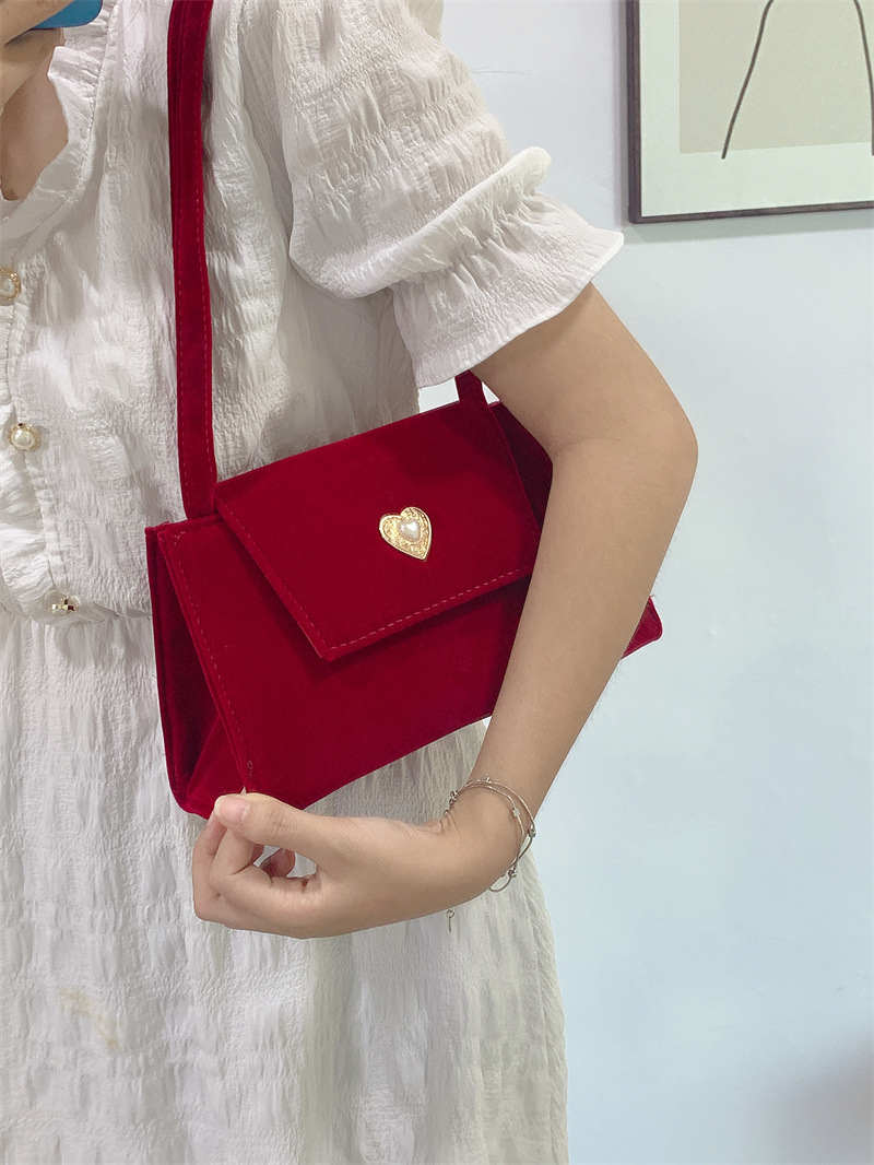 2021 New Velvet Red Wedding Bag Female Bride Elegant Suede Wedding All-Matching wedding Bag