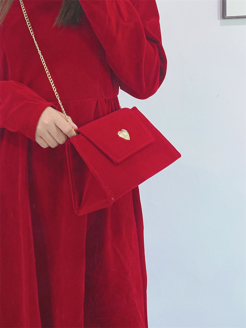 2021 New Velvet Red Wedding Bag Female Bride Elegant Suede Wedding All-Matching wedding Bag