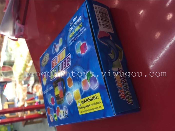 Ice ice bars and clubs colorful plastic fluorescent light-emitting toys Ice ice bars and clubs colorful plastic fluorescent light-emitting toys