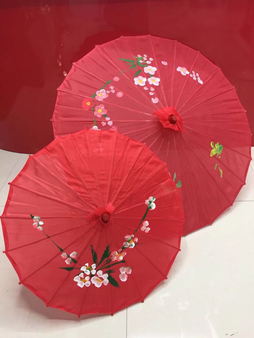 Chinese wedding props big red umbrella performance oil paper umbrella.