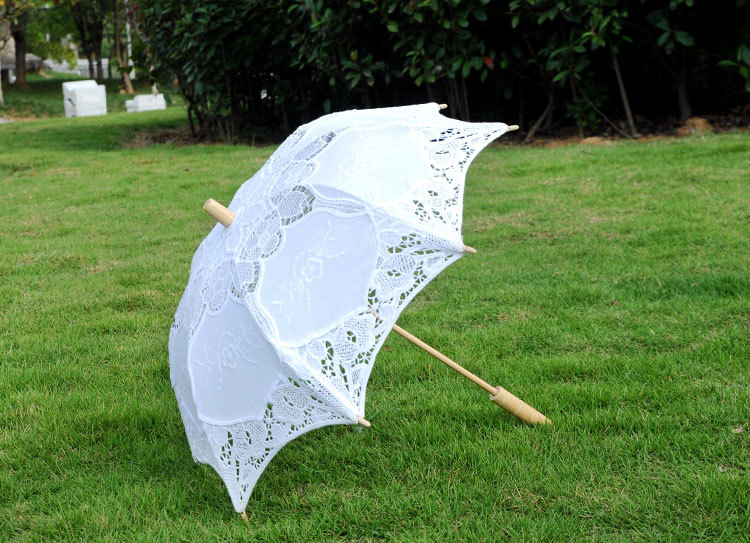 Decorative Umbrella Palace Wedding Lace Umbrella Bride Lace Umbrella White Bridesmaid Flower Girl Wooden Handle Umbrella Decorative Umbrella Palace Wedding Lace Umbrella Bride Lace Umbrella White Bridesmaid Flower Girl Wooden Handle Umbrella