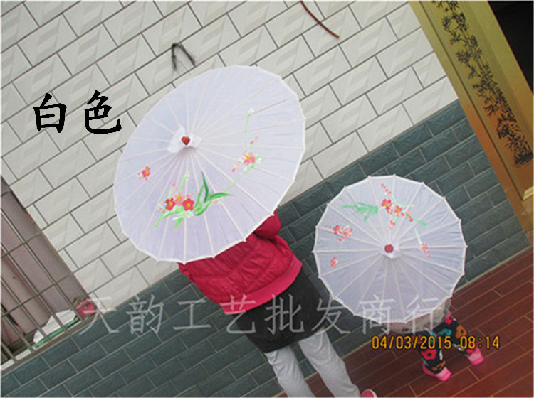Tianyun Craft Umbrella Wholesale Photography Wedding Props Ceiling Decoration Dancing Handmade Umbrella Classical Silk Cloth Dance Umbrella