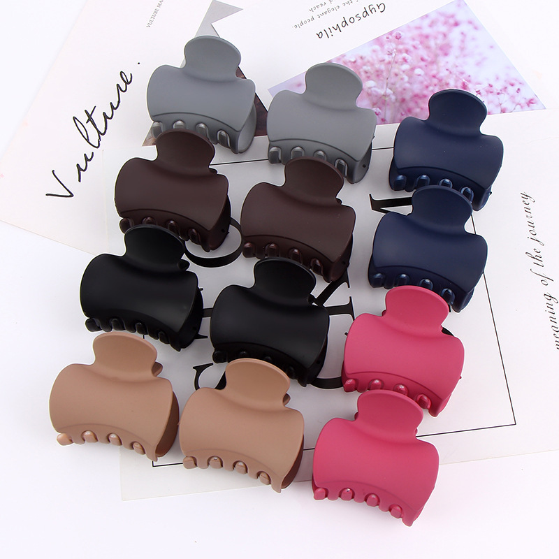 South Korea&#039;s new simple grab ladies bath tray hair plastic clip adult hair clip hair accessories manufacturers direct