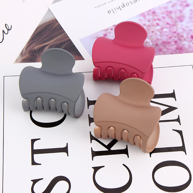 South Korea&#039;s new simple grab ladies bath tray hair plastic clip adult hair clip hair accessories manufacturers direct