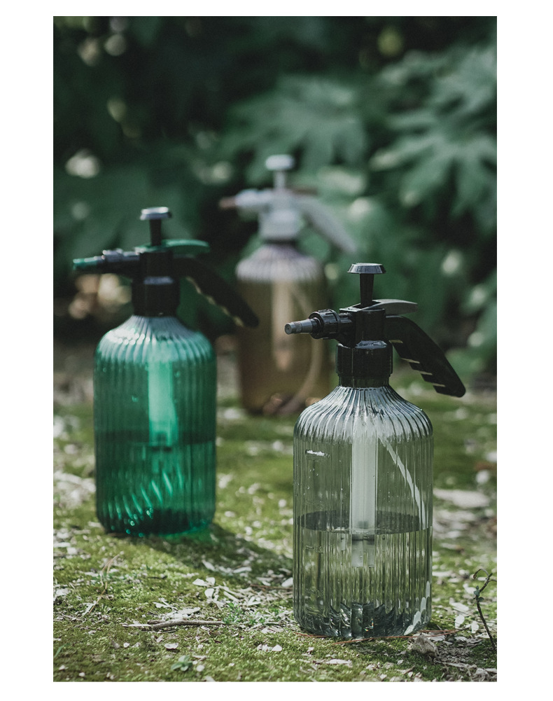 Watering Sprinkling Can Pneumatic Sprinkling Can High Pressure 2L Large Capacity Extra Large Plastic sprayer Watering Sprinkling Can Pneumatic Sprinkling Can High Pressure 2L Large Capacity Extra Large Plastic sprayer