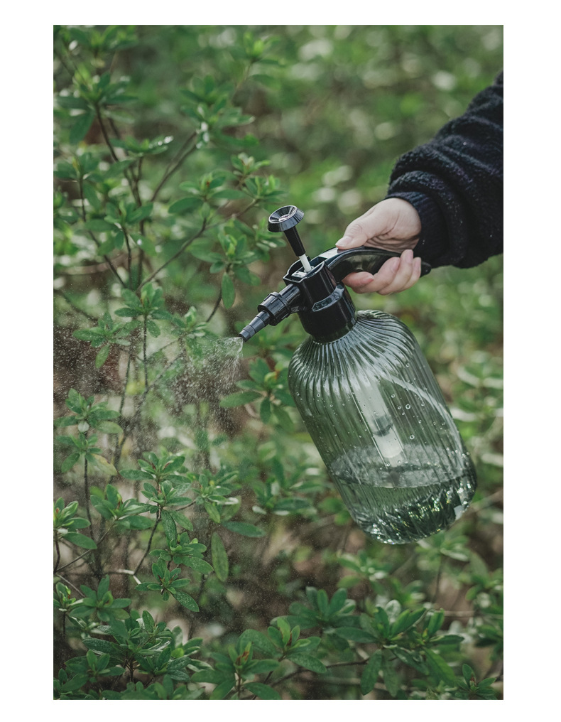 Watering Sprinkling Can Pneumatic Sprinkling Can High Pressure 2L Large Capacity Extra Large Plastic sprayer Watering Sprinkling Can Pneumatic Sprinkling Can High Pressure 2L Large Capacity Extra Large Plastic sprayer