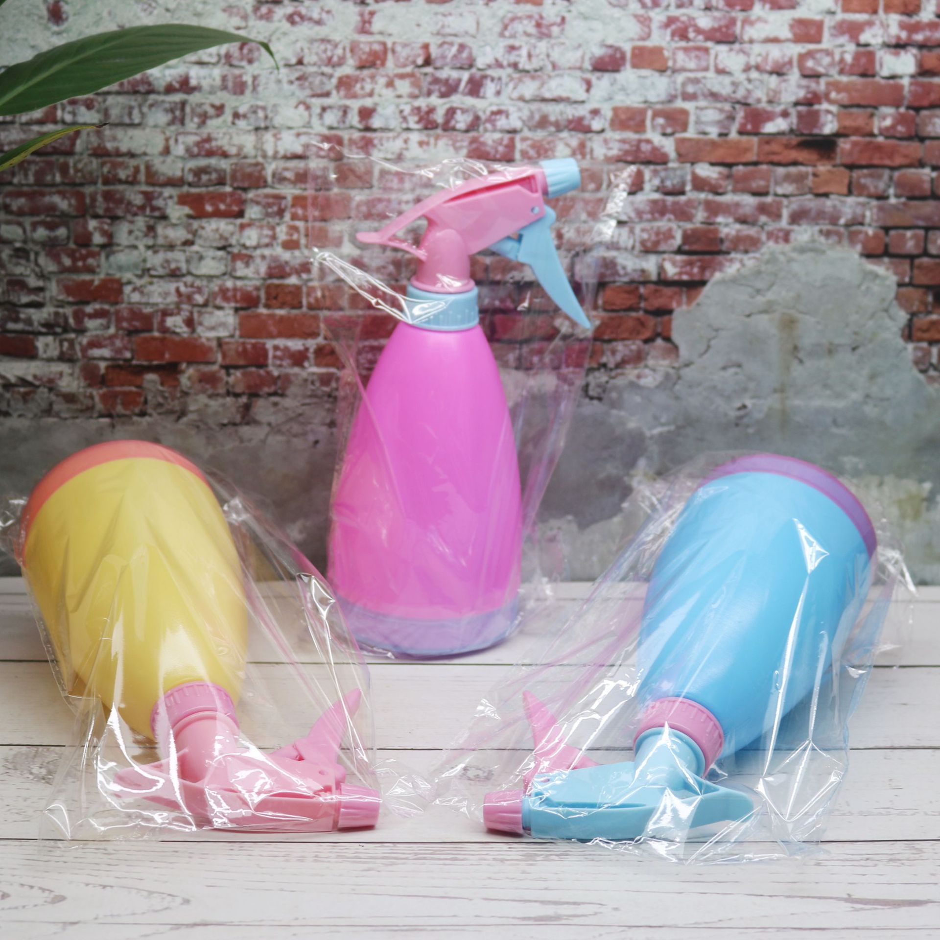 Sprinkling Can Sprinkling Can Garden Plastic Watering Can Watering Can Small Spray Bottle Sprinkling Can Sprayer Batch