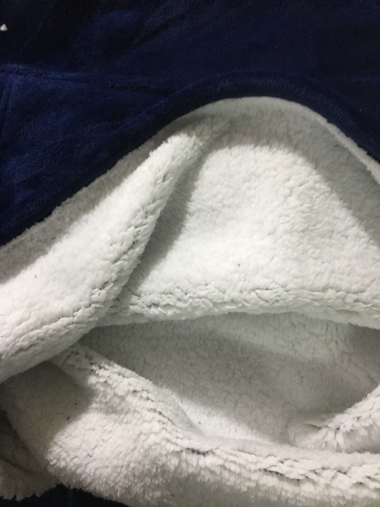 TV Lazy Pajamas Pullover TV Blanket Outdoor Cold-Proof Clothes Huggle Hoodie Hooded Fleece Thermal Clothes