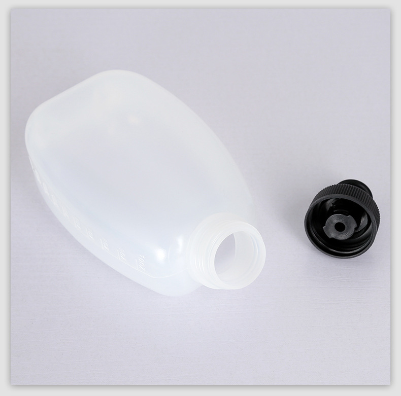 High Quality 620ml Waist Bag Kettle Large Capacity Plastic Material PE Kettle in Stock Whole