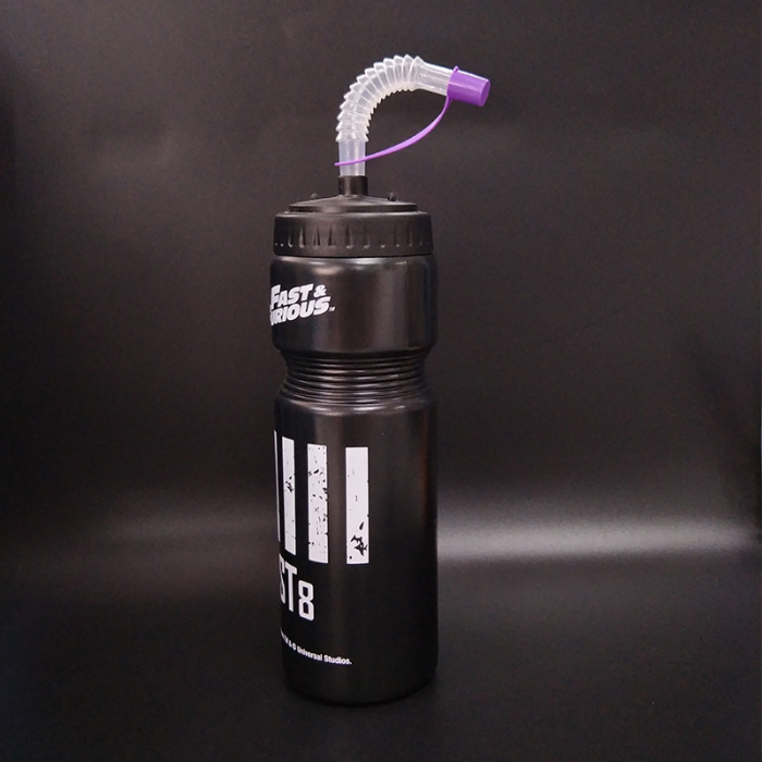 Factory direct outdoor roving driving one hand operation plastic cup sports cup wholesale custom Factory direct outdoor roving driving one hand operation plastic cup sports cup wholesale custom