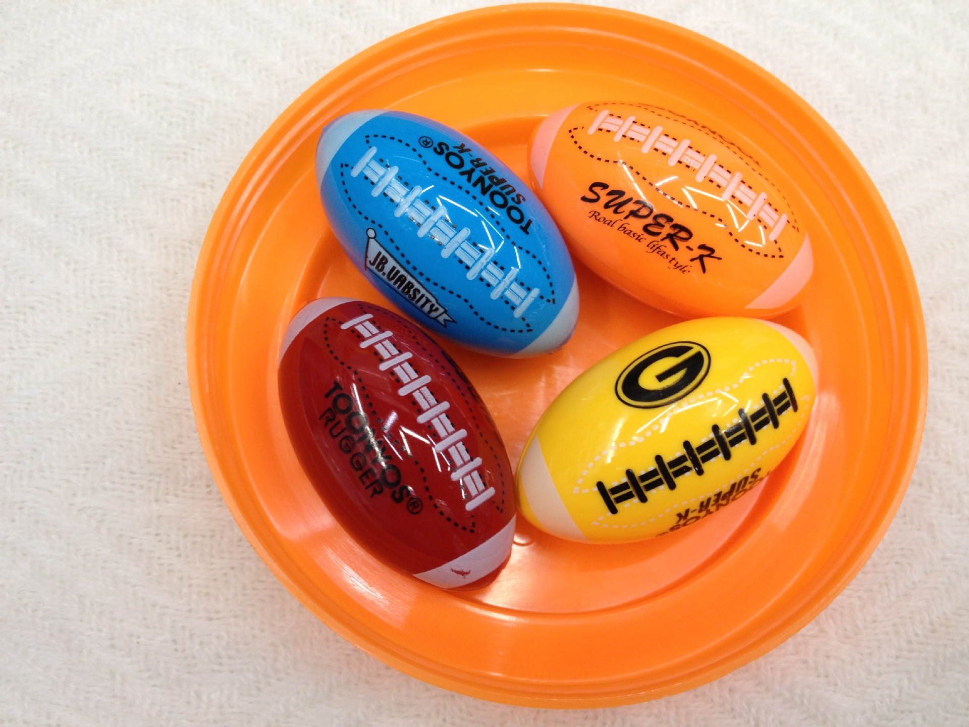 Creative rugby pencil sharpener Korean version of plastic single-hole pencil sharpener Creative rugby pencil sharpener Korean version of plastic single-hole pencil sharpener