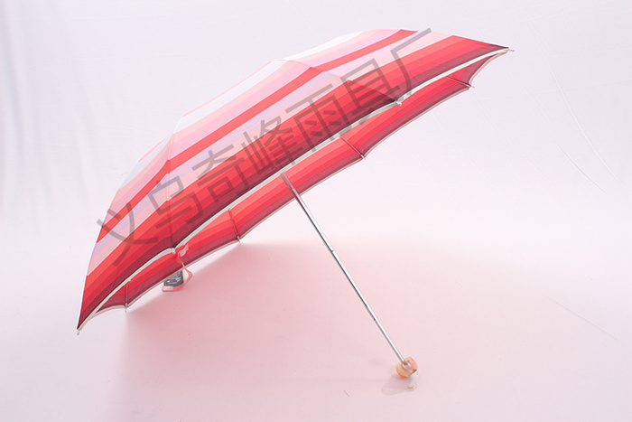 Umbrella Umbrella with a 3 - fold 8 p - 3620 - striped canopy gradient and 4 - segment 3 - fold Umbrella
