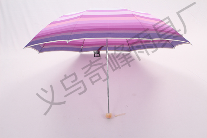 Umbrella Umbrella with a 3 - fold 8 p - 3620 - striped canopy gradient and 4 - segment 3 - fold Umbrella