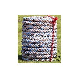 Tug-of-war rope of white hemp